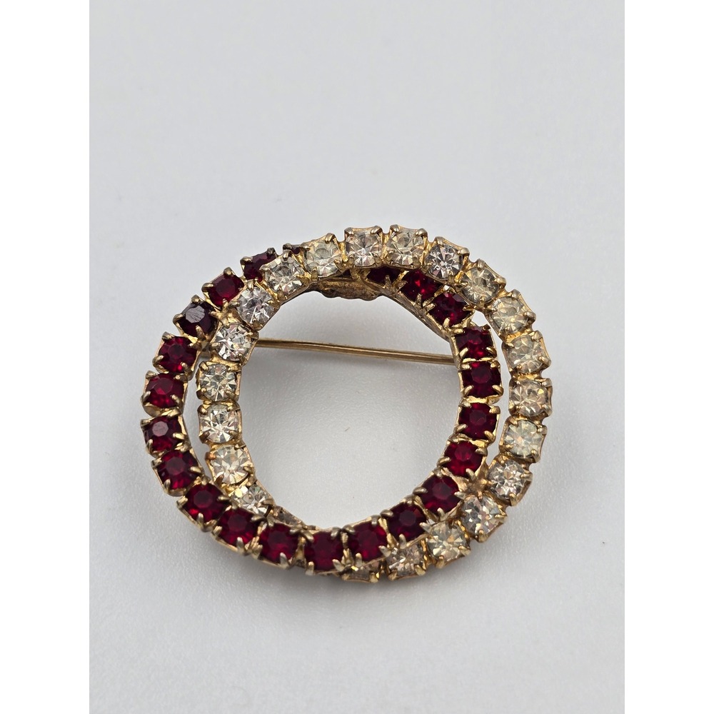 Vintage Gold Tone Interlocking Double Circle Rhinestone Brooch Pin Red Clear - Picture 2 of 6